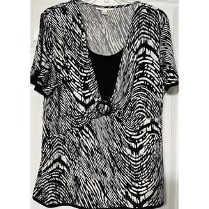 JM Collection Top Womens 1X Black Print 2 Piece Look Scoop Neck Short Sleeve